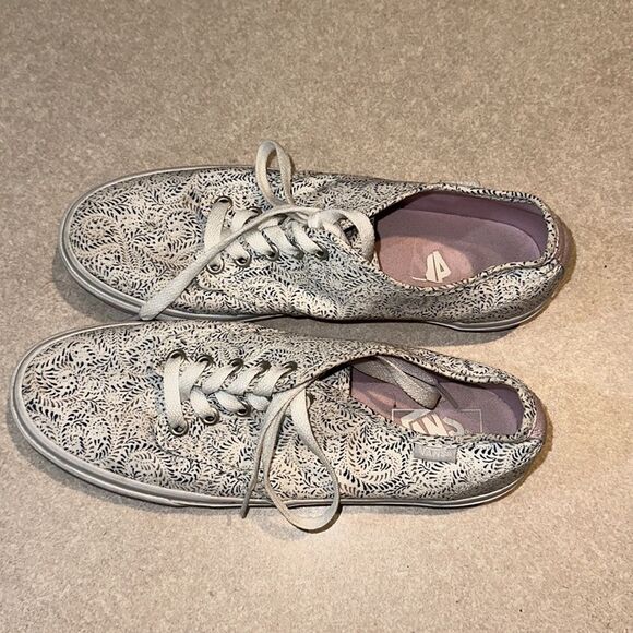 VANS Women’s Paisley Print Sneakers - Picture 7 of 7